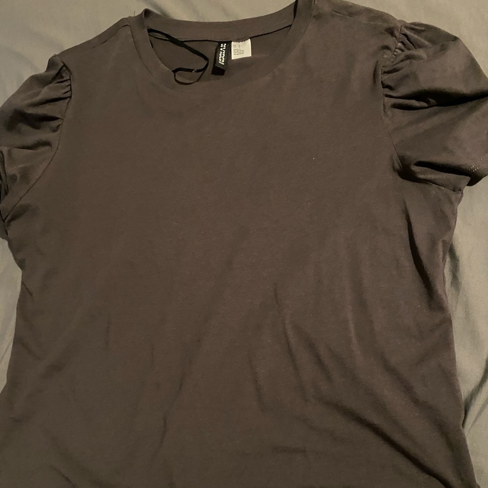 H&M DIVIDED Grey Top